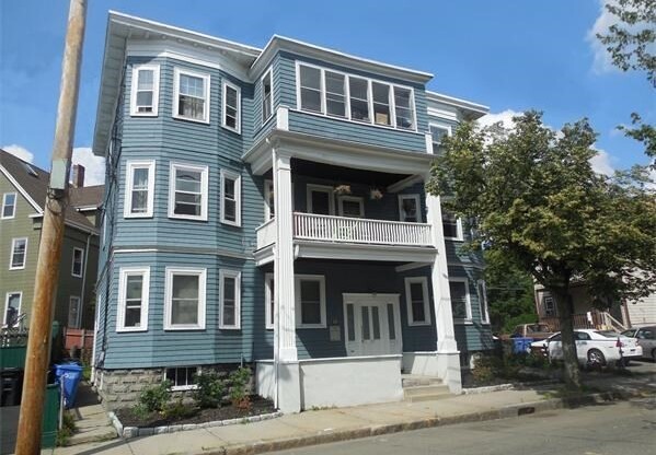 17 AMES ST