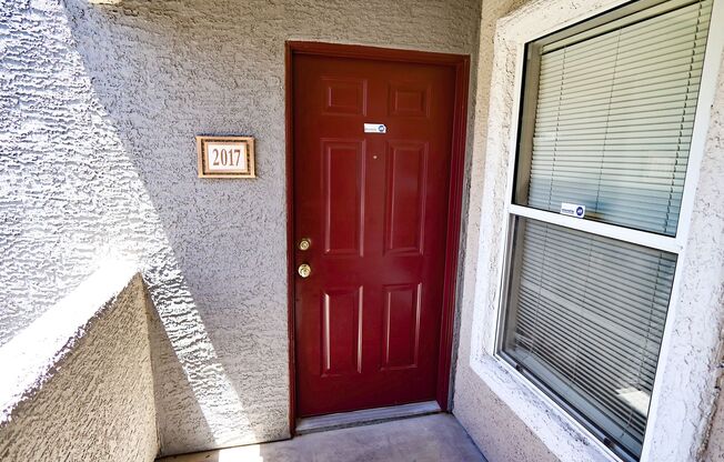 Great Upper Condo at Tuscan Villas, Hacienda and Decatur