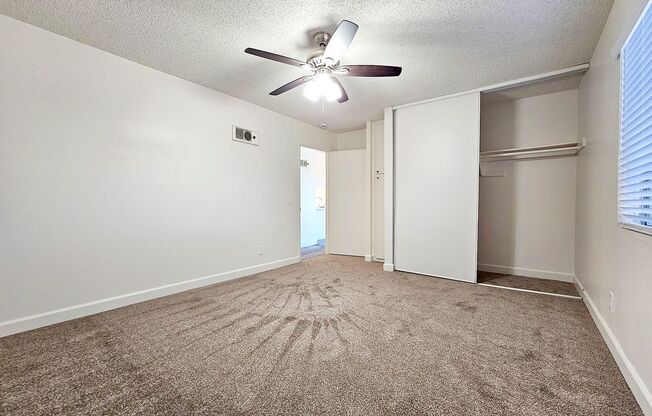 2 beds, 1 bath, 760 sqft, $2,025, Unit 24