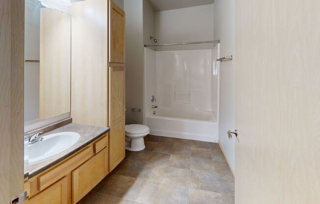 2 beds, 2 baths, 1,200 sqft, $1,295, Unit 4822-206