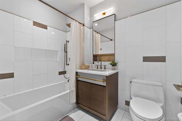 2 beds, 2 baths, 1,268 sqft, $11,500