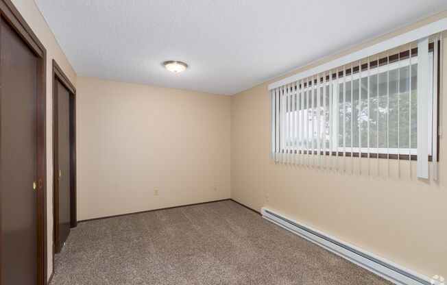 2 beds, 1 bath, 720 sqft, $1,095, Unit 88