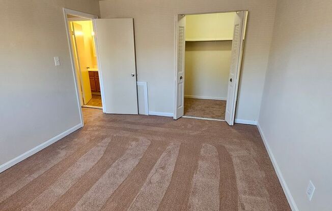 1 bed, 1 bath, 725 sqft, $1,325, Unit H09