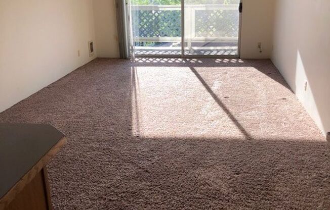 2 beds, 1.5 baths, 900 sqft, $1,600, Unit A204