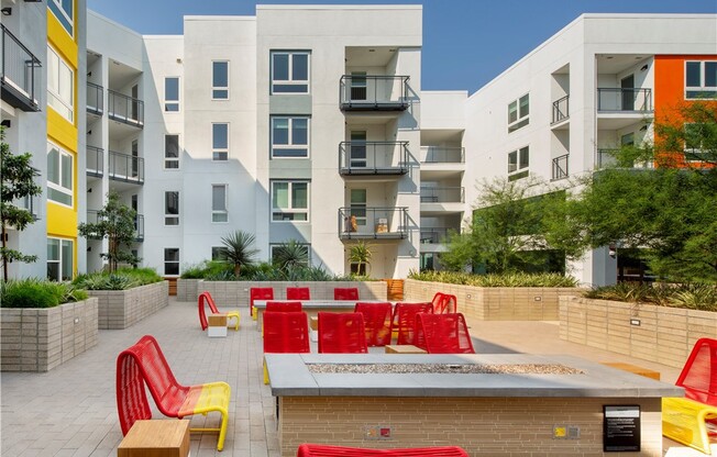 3 beds, 2.5 baths, 1,478 sqft, $4,327, Unit 35104