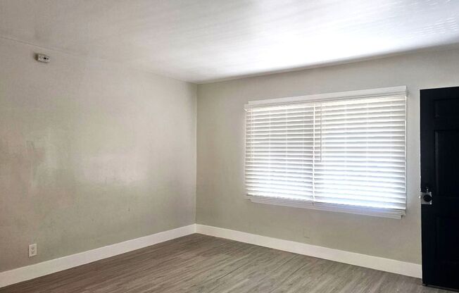 6203 Crenshaw Blvd