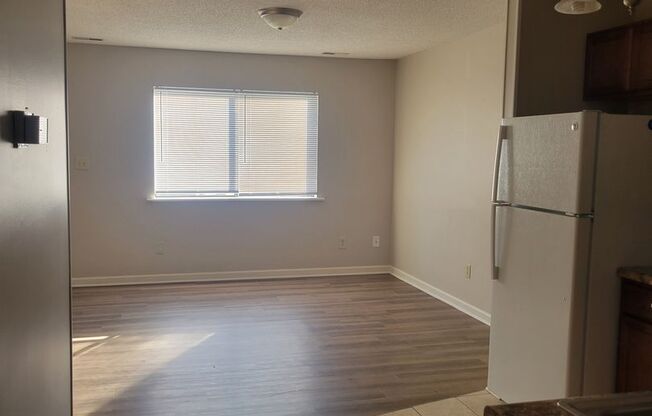 1 bed, 1 bath, 500 sqft, $925, Unit 264