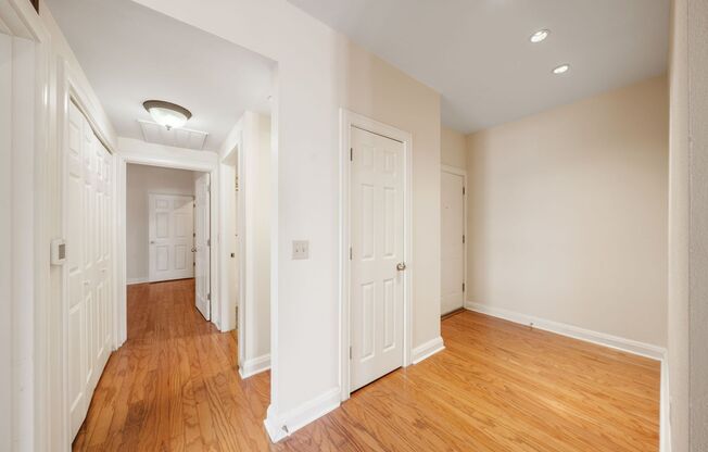 Downtown Luxury Condo with Rooftop Views - Realtor Commission: $1000