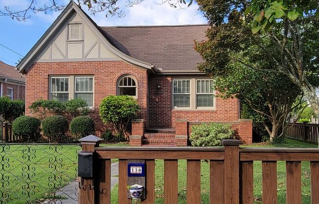 Charming Cottage Style in Brookwood/Forest Hills!