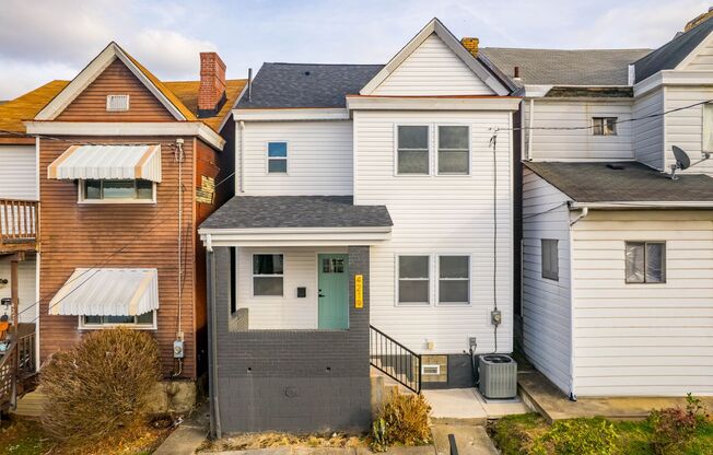 READY FOR MOVE IN! STUNNING 4-bedroom in Greenfield!