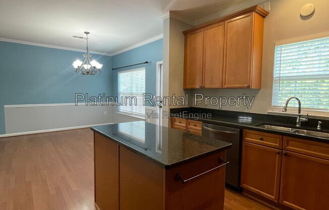 3 beds, 2.5 baths, 2,069 sqft, $2,095, Unit 10