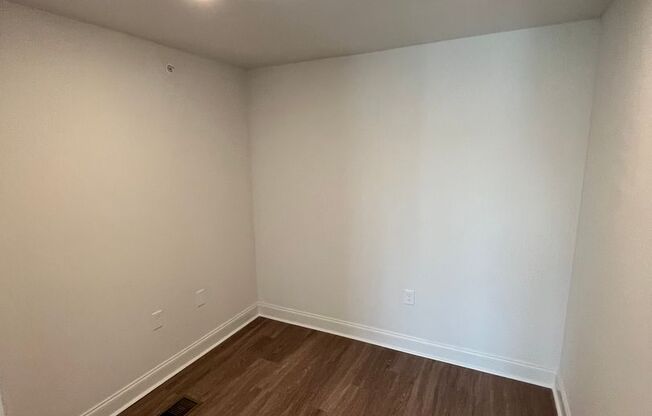 2 beds, 2 baths, 1,190 sqft, $2,000, Unit B305