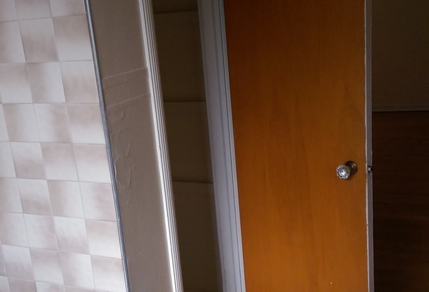 1 bed, 1 bath, $850, Unit 15