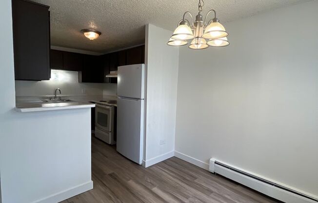 2 beds, 2 baths, 805 sqft, $1,465, Unit A-116