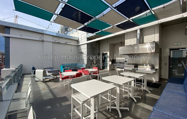 Studio, 1 bath, 718 sqft, $2,200, Unit 409