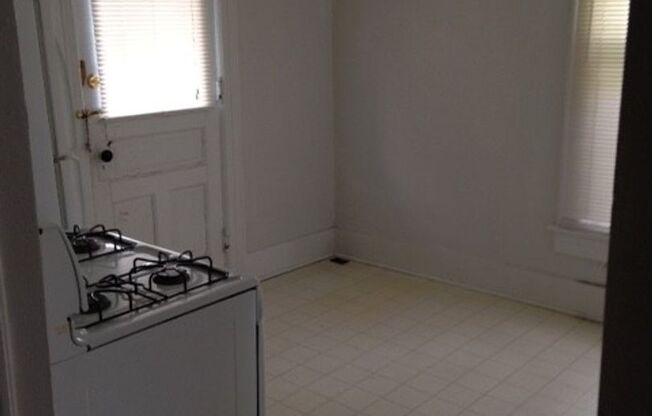 1 bed, 1 bath, $725