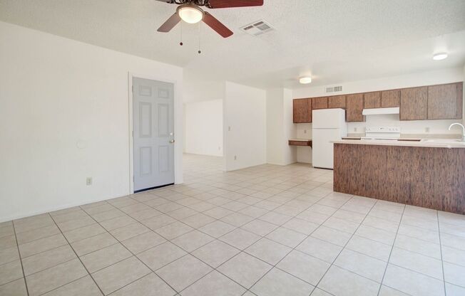 3 beds, 2 baths, $2,300