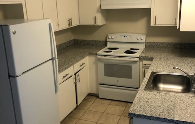 042 - Alberta Apts