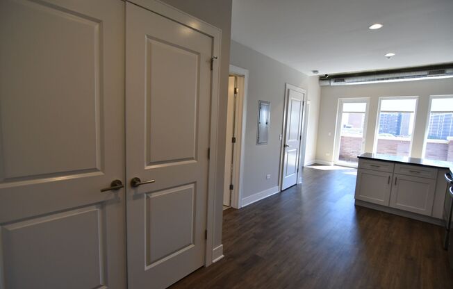 1 bed, 1 bath, 711 sqft, $2,750, Unit 3833-517