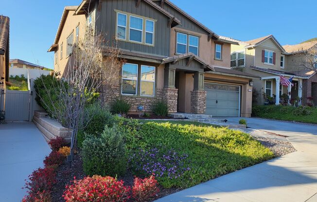 Spacious 4Bed/3.5Bath w/ Loft in  Horse Creek Ridge Community~ Galician