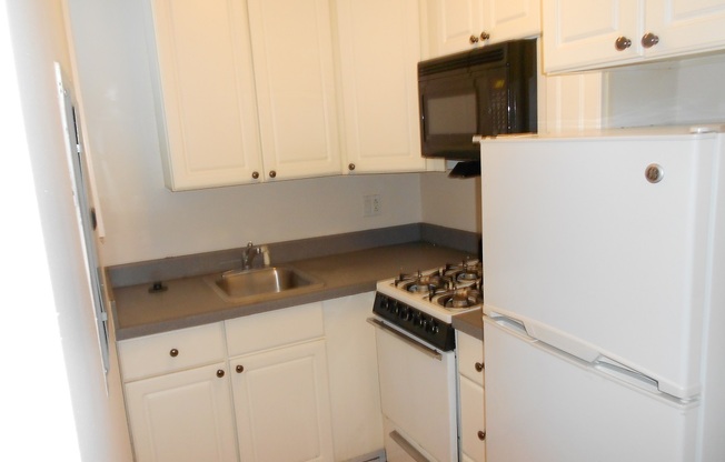 15 EDGERLY RD