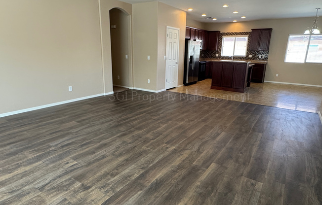 3416 W LN MIRADA DR