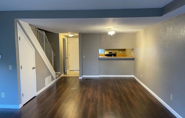 2 beds, 1.5 baths, 1,175 sqft, $1,800, Unit 271