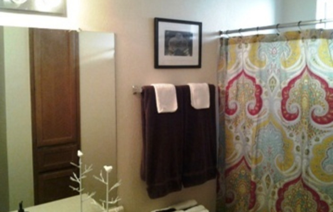 2 beds, 2 baths, 810 sqft, $1,125, Unit 302