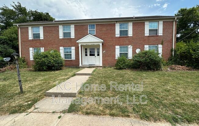 8620 COUNTRYSHIRE LN