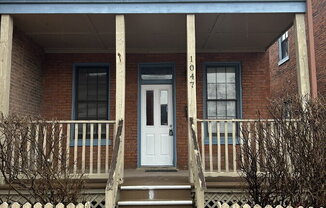 1047 ALLEN AVE FRONT