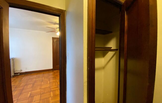 Studio, 1 bath, 400 sqft, $795, Unit 321