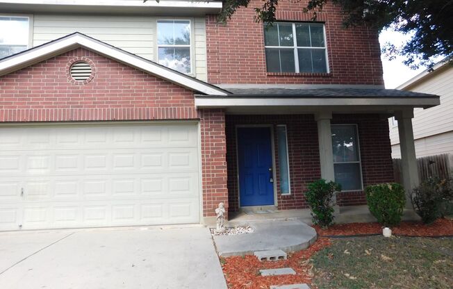 Beautiful 5 bedroom home w/ 2 primary suites