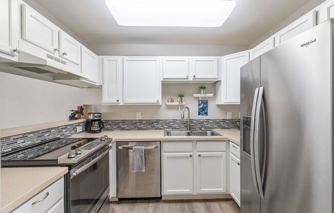 Fully furnished 2 bedroom, 2 bath at Villas at Kenolio