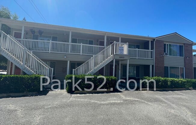 1 Bedroom 1 Bathroom Tacoma Apartment With New Flooring