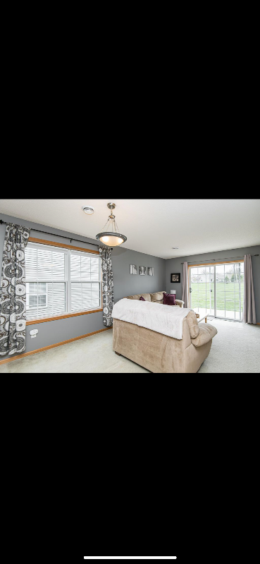 574 POINTE CT SW