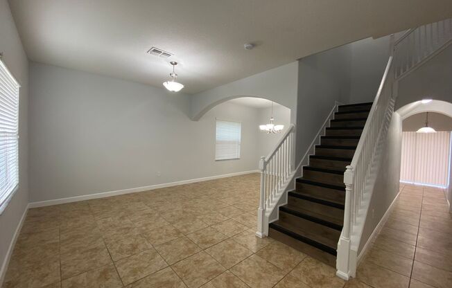 Beautiful 4 Bedroom, 2.5 Bath Single Family Home in Orlando - Priced to Rent!