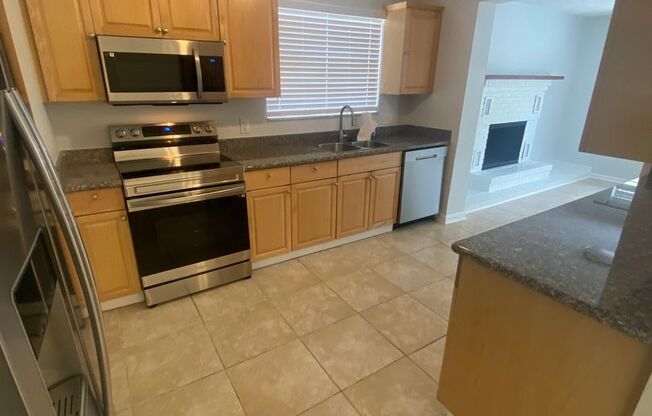 Lakeview Florida Room & Fenced Yard – 3BR Gem