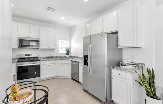 Brand New Home in Cadnece