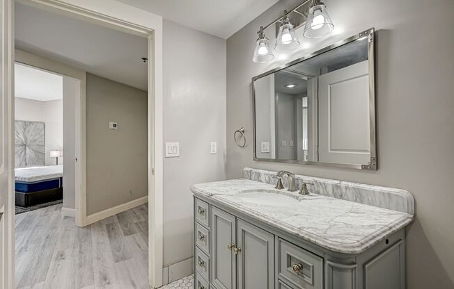 1 bed, 1 bath, $2,000, Unit # 245
