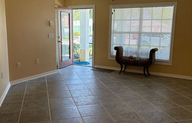 4 bedroom with bonus room near MacDill