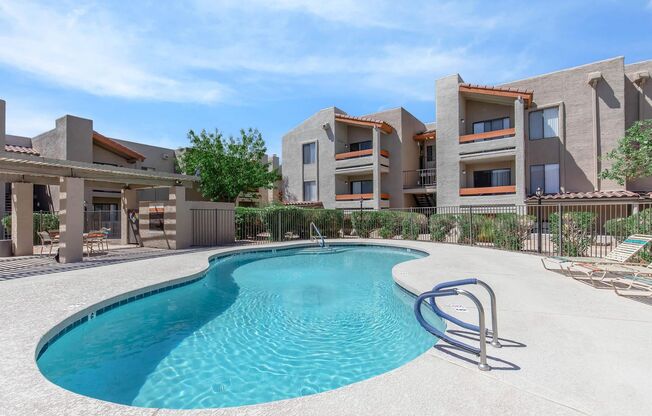 2 beds, 2 baths, 892 sqft, $1,309, Unit 167