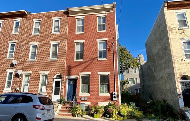 Newly Renovated 3-Bedroom Apartment in Brewerytown! Available mid-January!