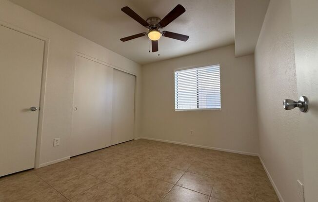 2 beds, 1 bath, $1,200, Unit # 105