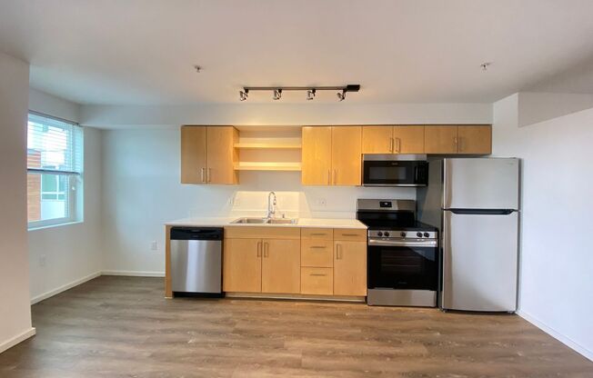 1 bed, 1 bath, 600 sqft, $2,295, Unit 1406-A