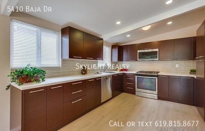 5410 BAJA DR