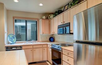 3 beds, 3 baths, $2,500, Unit 57990 Silver Fir Circle