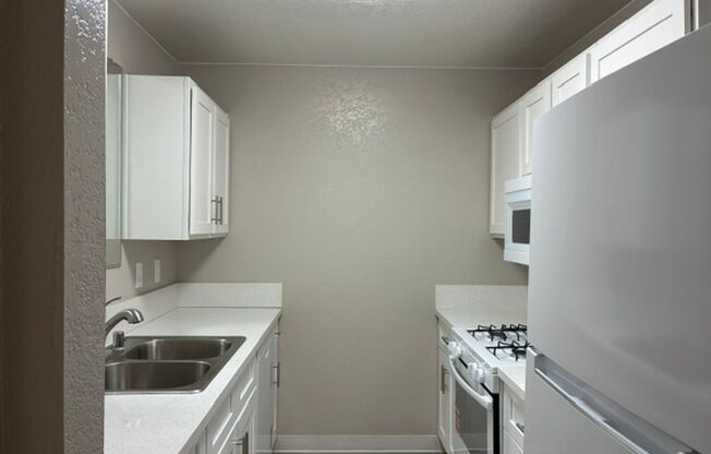 1 bed, 1 bath, 720 sqft, $1,399, Unit CA 1330-102