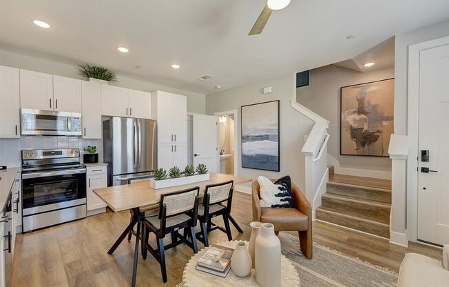 3 beds, 2.5 baths, 1,184 sqft, $1,750, Unit 4525 Colosseum Way