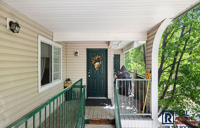2 Bed, 2 Bath Condo Near CSU!