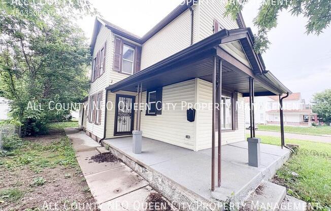 105 S IRWIN ST